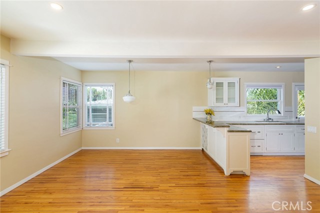 613 19th Street, Manhattan Beach, California 90266, 3 Bedrooms Bedrooms, ,2 BathroomsBathrooms,Residential,Sold,19th,SB19216606