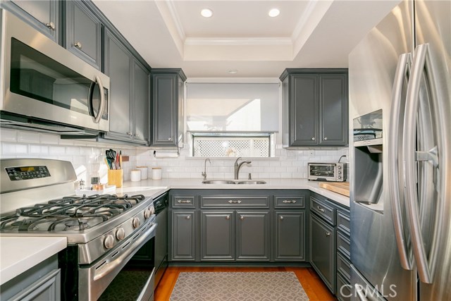 2408 Rockefeller Lane, Redondo Beach, California 90278, 3 Bedrooms Bedrooms, ,2 BathroomsBathrooms,Residential,Sold,Rockefeller,SB19003633