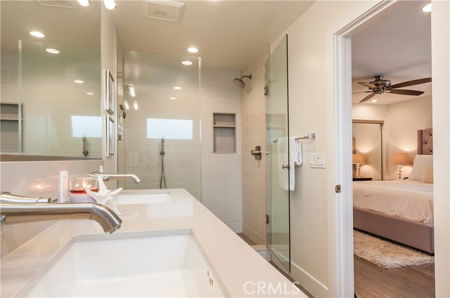 201 24th Street, Hermosa Beach, California 90254, 3 Bedrooms Bedrooms, ,2 BathroomsBathrooms,Residential,Sold,24th,SB17267233