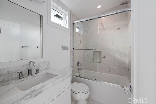 2114 Carnegie Lane, Redondo Beach, California 90278, 4 Bedrooms Bedrooms, ,4 BathroomsBathrooms,Residential,Sold,Carnegie,SB21029726