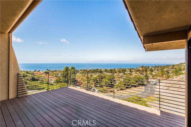 1409 Via Davalos, Palos Verdes Estates, California 90274, 6 Bedrooms Bedrooms, ,3 BathroomsBathrooms,Residential,Sold,Via Davalos,PV18050083