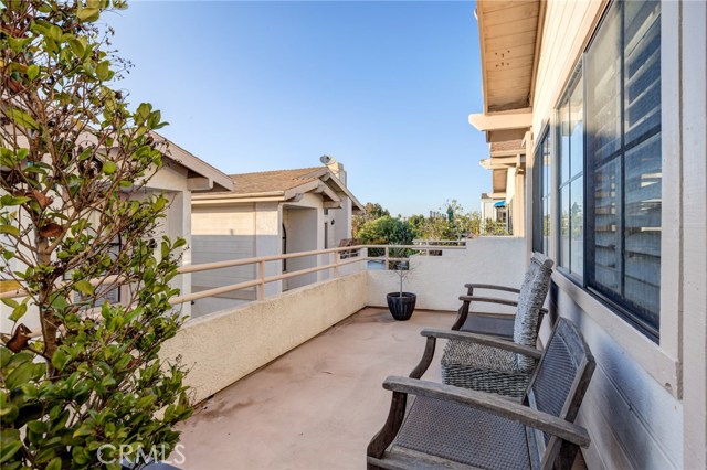 111 Guadalupe Avenue, Redondo Beach, California 90277, 4 Bedrooms Bedrooms, ,3 BathroomsBathrooms,Residential,Sold,Guadalupe,SB20243736