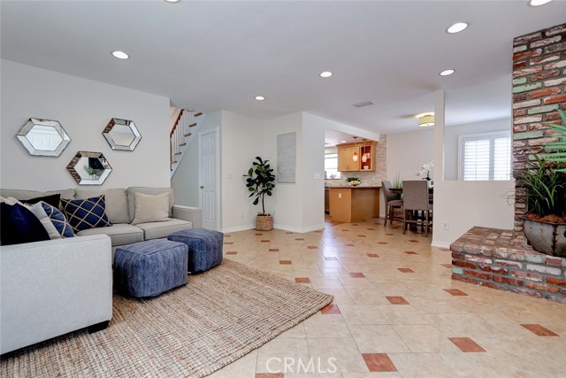2011 Dufour Avenue, Redondo Beach, California 90278, 3 Bedrooms Bedrooms, ,2 BathroomsBathrooms,Residential,Sold,Dufour,SB19170584