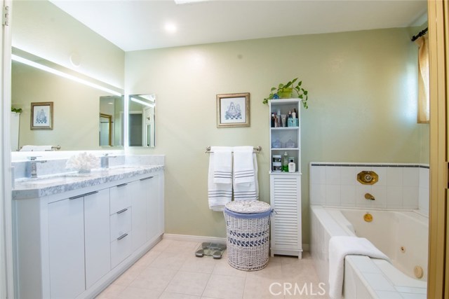 2206 Manhattan Beach Boulevard, Redondo Beach, California 90278, 3 Bedrooms Bedrooms, ,2 BathroomsBathrooms,Residential,Sold,Manhattan Beach,SB20239110