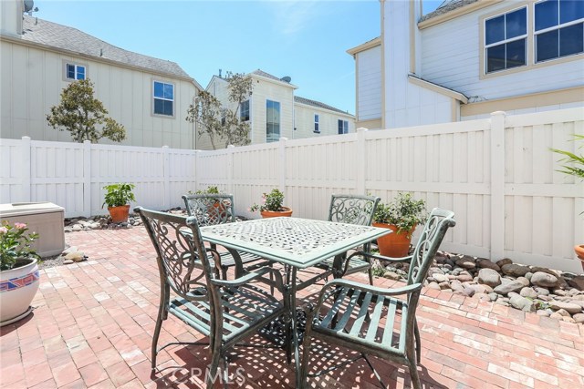 1800 Pacific Coast Highway, Redondo Beach, California 90277, 3 Bedrooms Bedrooms, ,2 BathroomsBathrooms,Residential,Sold,Pacific Coast,PV18106003