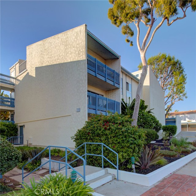 601 Prospect Avenue, Redondo Beach, California 90277, 2 Bedrooms Bedrooms, ,1 BathroomBathrooms,Residential,Sold,Prospect,SB18289971