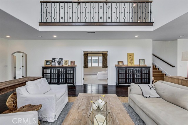 641 35th Street, Manhattan Beach, California 90266, 5 Bedrooms Bedrooms, ,3 BathroomsBathrooms,Residential,Sold,35th,SB21047084