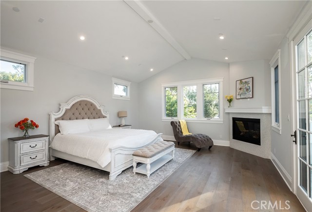 577 31st Street, Manhattan Beach, California 90266, 5 Bedrooms Bedrooms, ,5 BathroomsBathrooms,Residential,Sold,31st,SB20093030