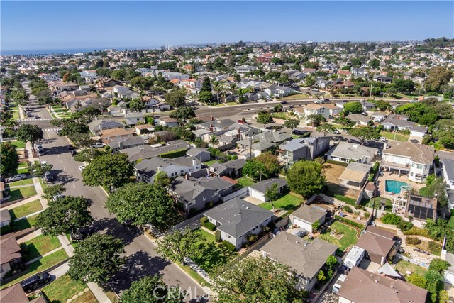 1312 Helberta Avenue, Redondo Beach, California 90277, 3 Bedrooms Bedrooms, ,1 BathroomBathrooms,Residential,Sold,Helberta,SB20199358