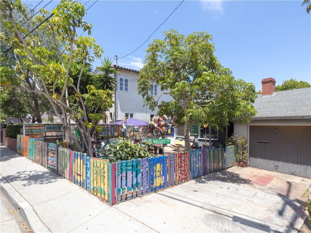 2527 Valley Drive, Manhattan Beach, California 90266, 2 Bedrooms Bedrooms, ,1 BathroomBathrooms,Residential,Sold,Valley,SB21125381