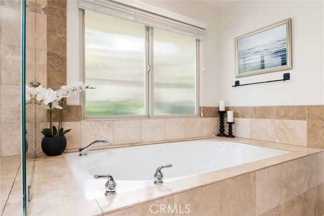 204 Irena Avenue, Redondo Beach, California 90277, 3 Bedrooms Bedrooms, ,2 BathroomsBathrooms,Residential,Sold,Irena,SB19198333