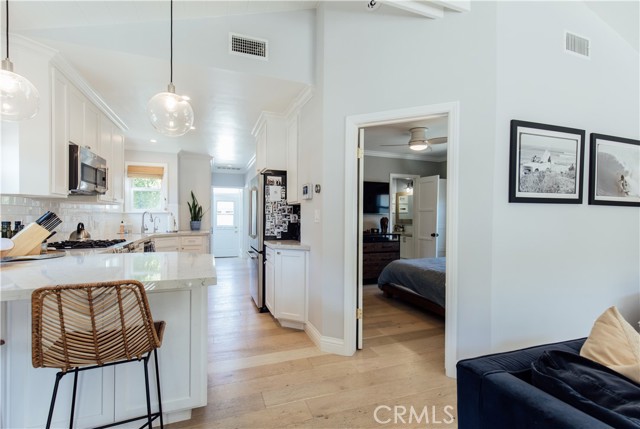 2801 Valley Drive, Manhattan Beach, California 90266, 2 Bedrooms Bedrooms, ,1 BathroomBathrooms,Residential,Sold,Valley,SB21130648