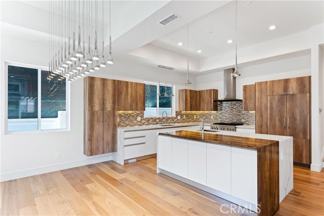 1914 Marshallfield Lane, Redondo Beach, California 90278, 4 Bedrooms Bedrooms, ,3 BathroomsBathrooms,Residential,Sold,Marshallfield,SB20122923