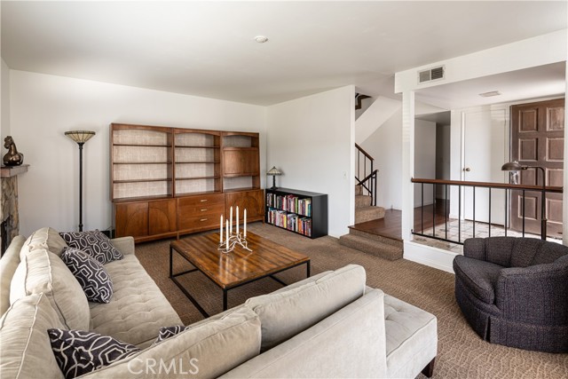 305 Broadway, Redondo Beach, California 90277, 3 Bedrooms Bedrooms, ,2 BathroomsBathrooms,Residential,Sold,Broadway,OC21094038