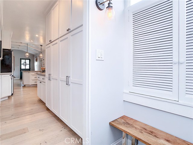 2801 Valley Drive, Manhattan Beach, California 90266, 2 Bedrooms Bedrooms, ,1 BathroomBathrooms,Residential,Sold,Valley,SB19012172