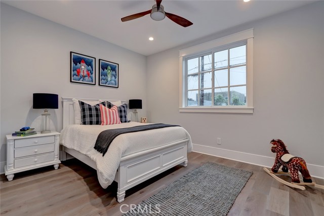 1716 Oak Avenue, Manhattan Beach, California 90266, 5 Bedrooms Bedrooms, ,5 BathroomsBathrooms,Residential,Sold,Oak,SB19008718