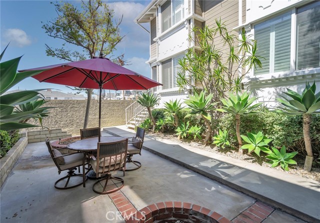 Common area patio.