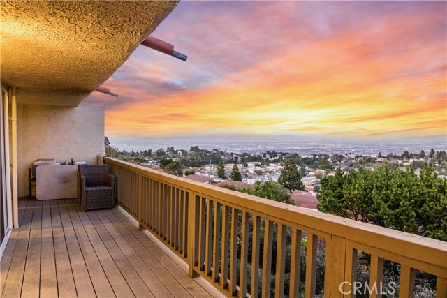 53 Cypress Way, Rolling Hills Estates, California 90274, 3 Bedrooms Bedrooms, ,3 BathroomsBathrooms,Residential,Sold,Cypress,SB21041097