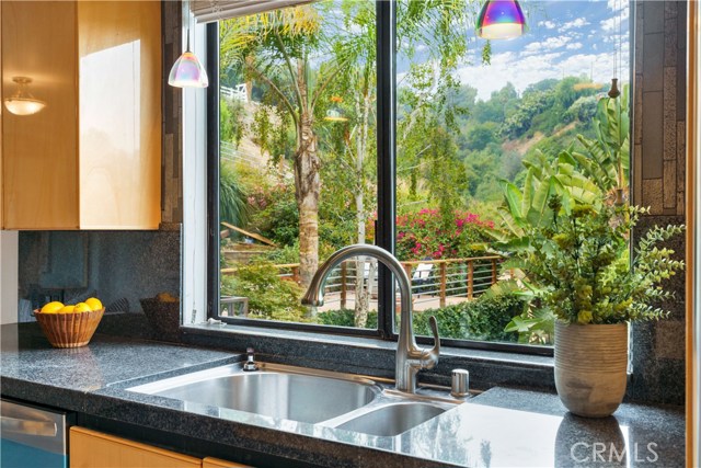 49 Rockinghorse Road, Rancho Palos Verdes, California 90275, 3 Bedrooms Bedrooms, ,2 BathroomsBathrooms,Residential,Sold,Rockinghorse,SB20190970