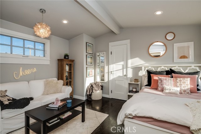 524 4th Street, Manhattan Beach, California 90266, 4 Bedrooms Bedrooms, ,2 BathroomsBathrooms,Residential,Sold,4th,SB21061545