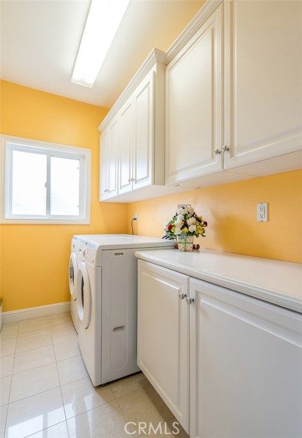 Laundry room on same level as all bedrooms for extra convenience