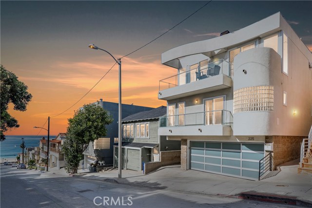 225 38th, Manhattan Beach, California 90266, 3 Bedrooms Bedrooms, ,3 BathroomsBathrooms,Residential,Sold,38th,SB19020609