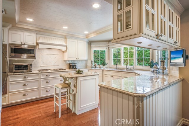 30 Country Lane, Rolling Hills Estates, California 90274, 4 Bedrooms Bedrooms, ,3 BathroomsBathrooms,Residential,Sold,Country,PV20008368