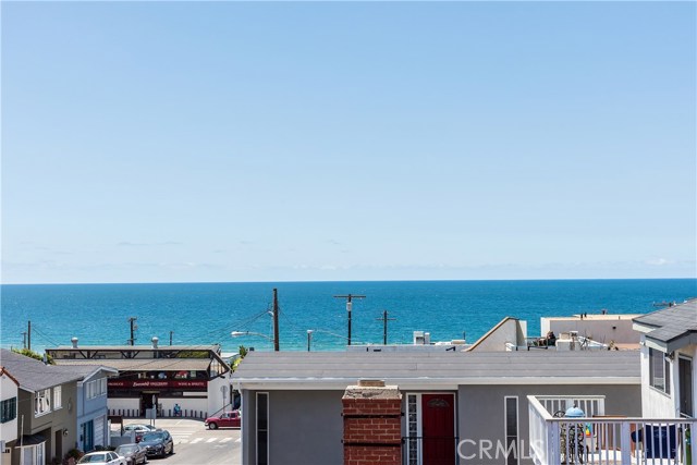 3205 Highland Avenue, Hermosa Beach, California 90254, 4 Bedrooms Bedrooms, ,3 BathroomsBathrooms,Residential,Sold,Highland,SB18114680