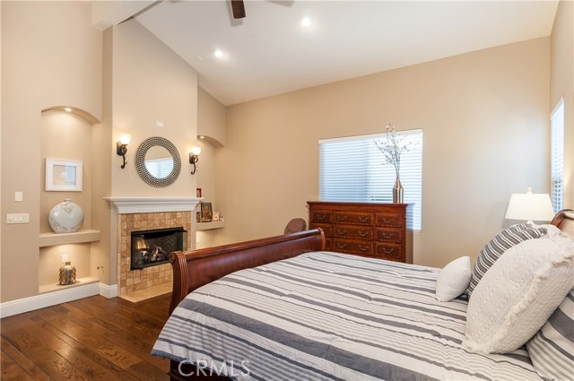 610 Juanita Avenue, Redondo Beach, California 90277, 4 Bedrooms Bedrooms, ,3 BathroomsBathrooms,Residential,Sold,Juanita,PV17121726