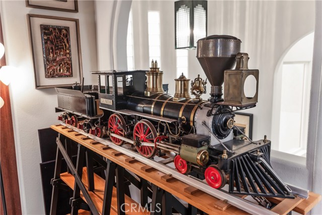 595 31st Street, Manhattan Beach, California 90266, 4 Bedrooms Bedrooms, ,1 BathroomBathrooms,Residential,Sold,31st,SB20193425