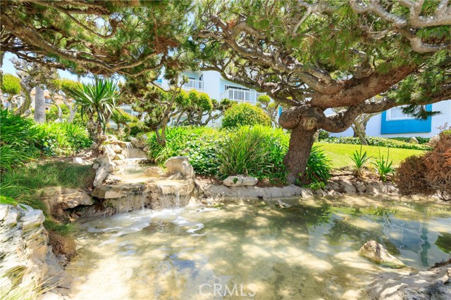 650 The Village, Redondo Beach, California 90277, 2 Bedrooms Bedrooms, ,2 BathroomsBathrooms,Residential,Sold,The Village,SB17108266