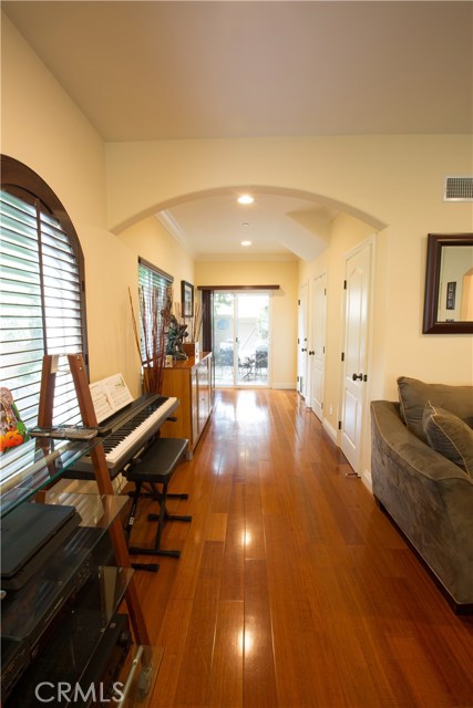 508 Lucia Avenue, Redondo Beach, California 90277, 4 Bedrooms Bedrooms, ,2 BathroomsBathrooms,Residential,Sold,Lucia,SB17079122