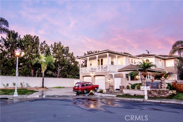 Photo of 19002 Poppy Hill Drive, Huntington Beach, CA 92648