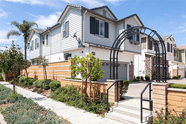 Photo of 395 Latitude, Costa Mesa, CA 92627