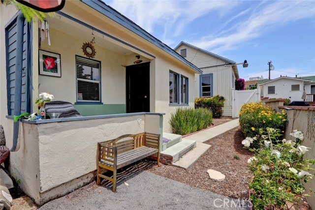 315 Francisca Avenue, Redondo Beach, California 90277, ,Residential Income,Sold,Francisca,SB18062081