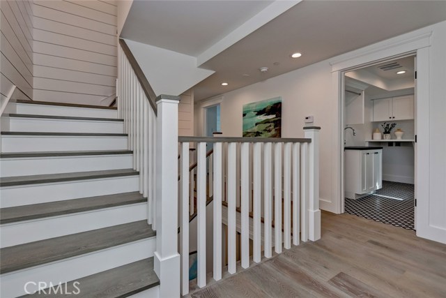 702 Loma Drive, Hermosa Beach, California 90254, 3 Bedrooms Bedrooms, ,3 BathroomsBathrooms,Residential,Sold,Loma,SB18137124