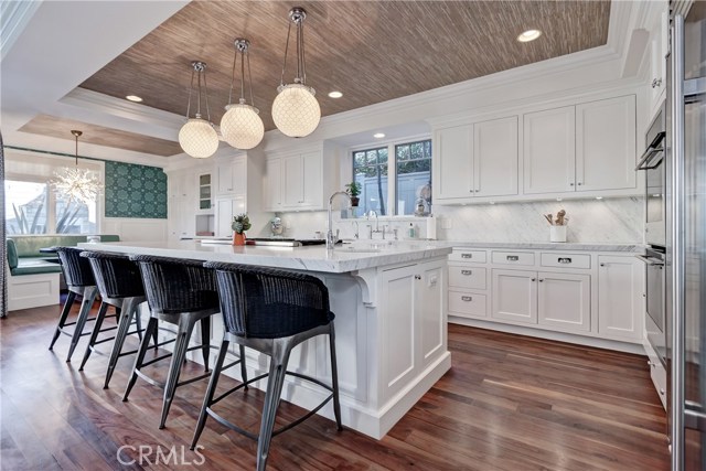 569 35th Street, Manhattan Beach, California 90266, 5 Bedrooms Bedrooms, ,5 BathroomsBathrooms,Residential,Sold,35th,SB19044289