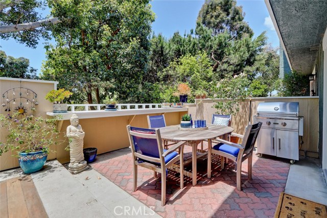 Outdoor Patio overlooking Greenbelt