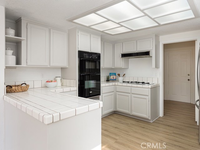 2304 Clark Lane, Redondo Beach, California 90278, 3 Bedrooms Bedrooms, ,2 BathroomsBathrooms,Residential,Sold,Clark,SB19167104