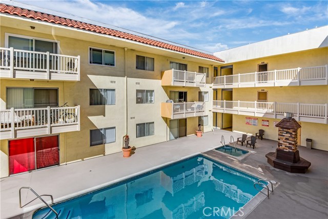 1707 Pacific Coast Hwy, Hermosa Beach, California 90254, 1 Bedroom Bedrooms, ,1 BathroomBathrooms,Residential,Sold,Pacific Coast Hwy,SB20033015