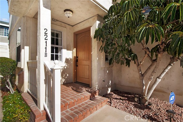 2211 Clark Lane, Redondo Beach, California 90278, 4 Bedrooms Bedrooms, ,2 BathroomsBathrooms,Residential,Sold,Clark,OC19000065