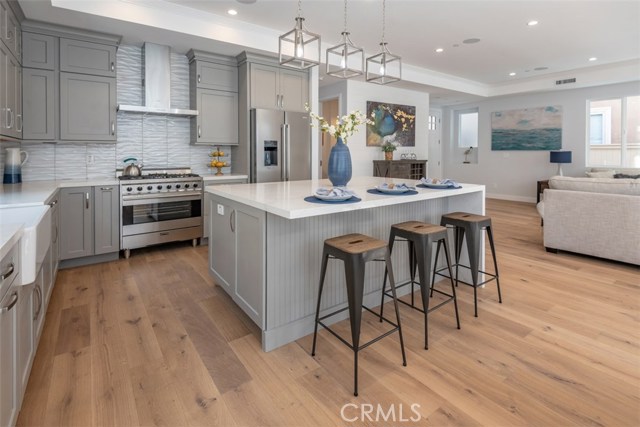 2410 Huntington Lane, Redondo Beach, California 90278, 4 Bedrooms Bedrooms, ,3 BathroomsBathrooms,Residential,Sold,Huntington,PV18242024