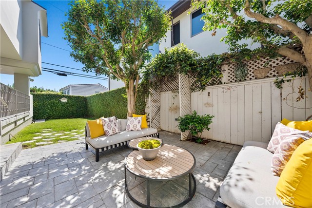 2304 Grandview Avenue, Manhattan Beach, California 90266, 5 Bedrooms Bedrooms, ,3 BathroomsBathrooms,Residential,Sold,Grandview,SB21160236