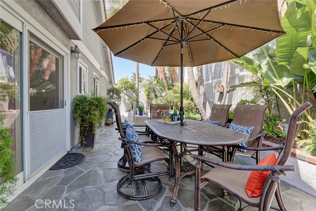 1204 Green Lane, Redondo Beach, California 90278, 4 Bedrooms Bedrooms, ,2 BathroomsBathrooms,Residential,Sold,Green,SB19075291
