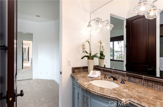 414 Maria Avenue, Redondo Beach, California 90277, 5 Bedrooms Bedrooms, ,4 BathroomsBathrooms,Residential,Sold,Maria,SB19086288