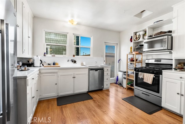 200 Gull Street, Manhattan Beach, California 90266, 3 Bedrooms Bedrooms, ,1 BathroomBathrooms,Residential,Sold,Gull,OC21063409