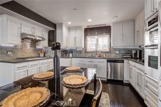 2803 190th Street, Redondo Beach, California 90278, 3 Bedrooms Bedrooms, ,3 BathroomsBathrooms,Residential,Sold,190th,SB20248119