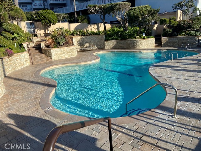 630 The Village, Redondo Beach, California 90277, 1 Bedroom Bedrooms, ,1 BathroomBathrooms,Residential,Sold,The Village,SB21023083