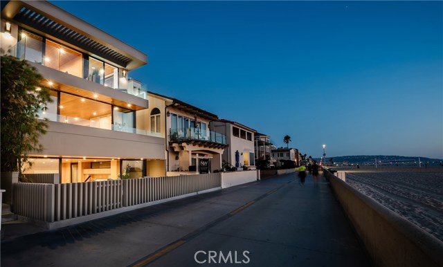 1830 The Strand, Hermosa Beach, California 90254, 4 Bedrooms Bedrooms, ,1 BathroomBathrooms,Residential,Sold,The Strand,SB20194753