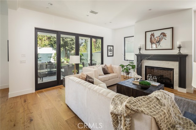 2400 John Street, Manhattan Beach, California 90266, 5 Bedrooms Bedrooms, ,2 BathroomsBathrooms,Residential,Sold,John,SB19208383